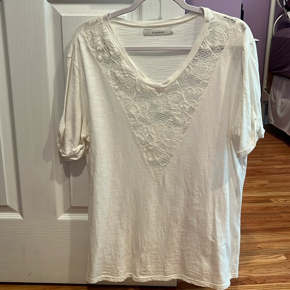 Dreamers white v-neck